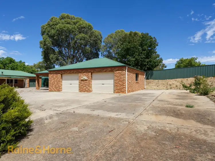 14 Stellway Close, Kooringal NSW 2650