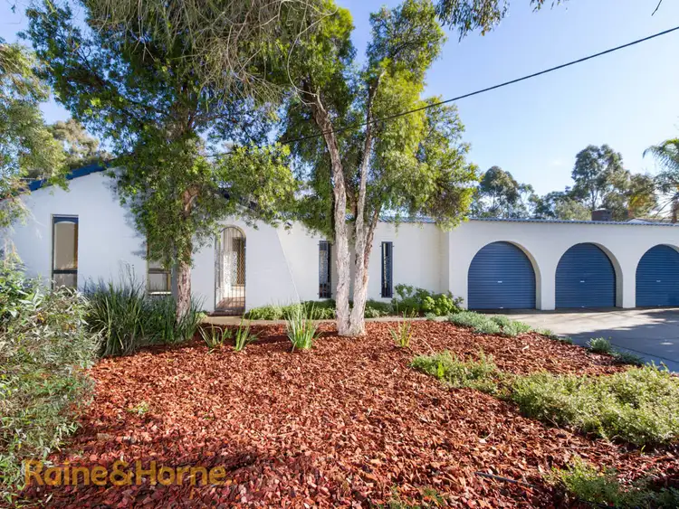 121 Dalkeith Avenue, Lake Albert NSW 2650