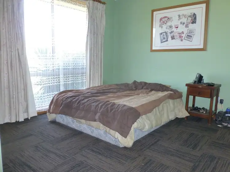 Seventh view of Homely house listing, 11 Crooke Street, Bairnsdale VIC 3875