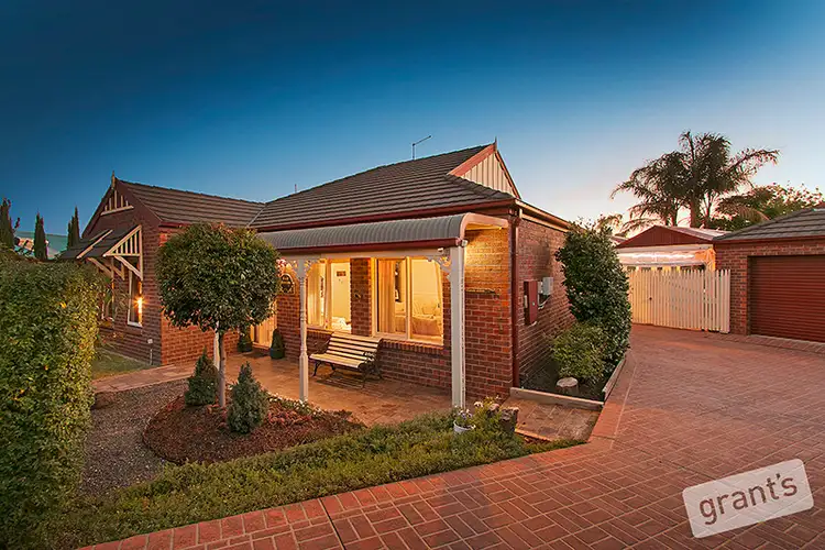4 Furness Court, Berwick VIC 3806
