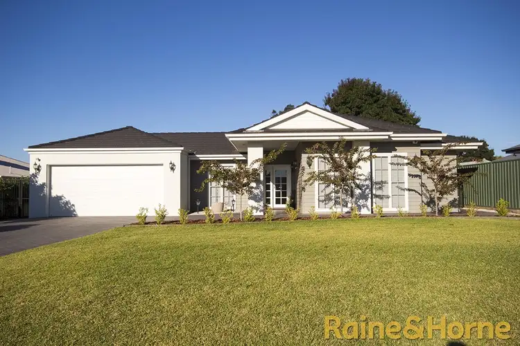 10 Augusta Avenue, Dubbo NSW 2830