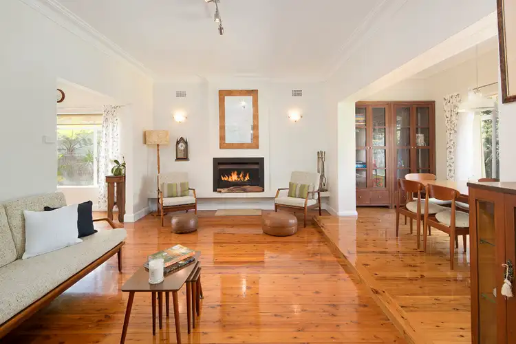 Fifth view of Homely house listing, 2 Harmston Avenue, Frenchs Forest NSW 2086