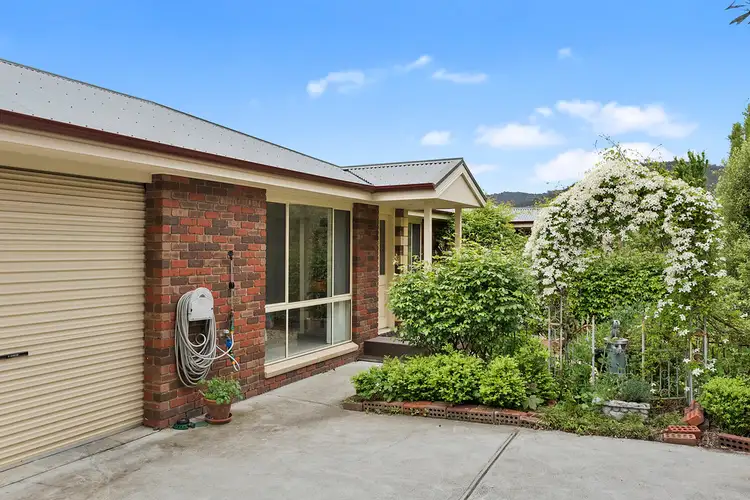 31 Pioneer Avenue, New Norfolk TAS 7140
