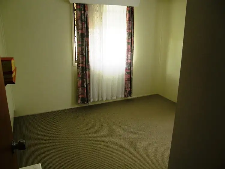 Fifth view of Homely unit listing, 2/112 Main, Proserpine QLD 4800
