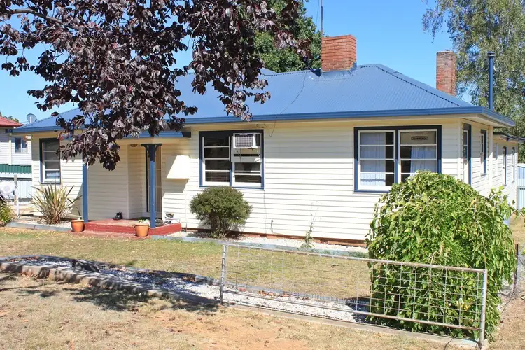 99 Winton Street, Tumbarumba NSW 2653