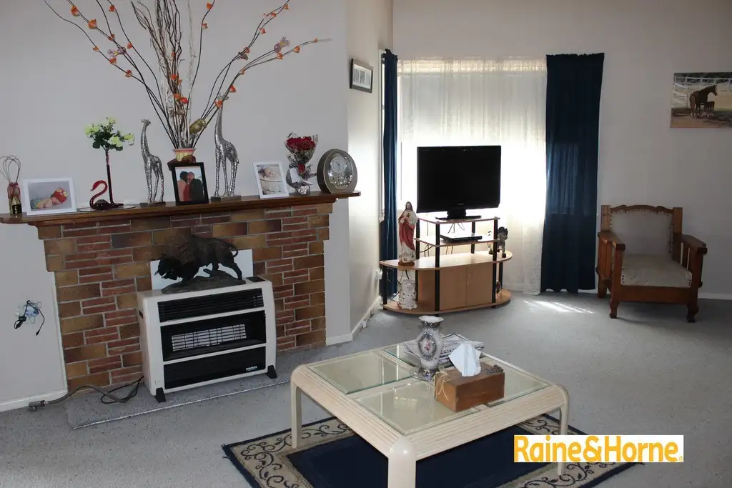 Main view of Homely house listing, 61 Robert Street, Tamworth NSW 2340