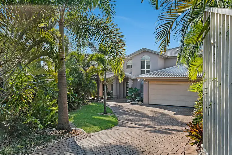 8 Blackman Court, Brookfield QLD 4069