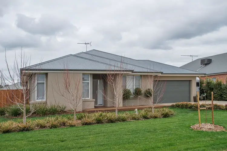 6 Cotton Court, Bacchus Marsh VIC 3340