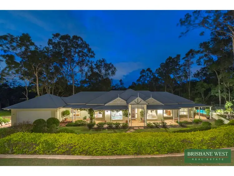 24 Logan Place, Pullenvale QLD 4069