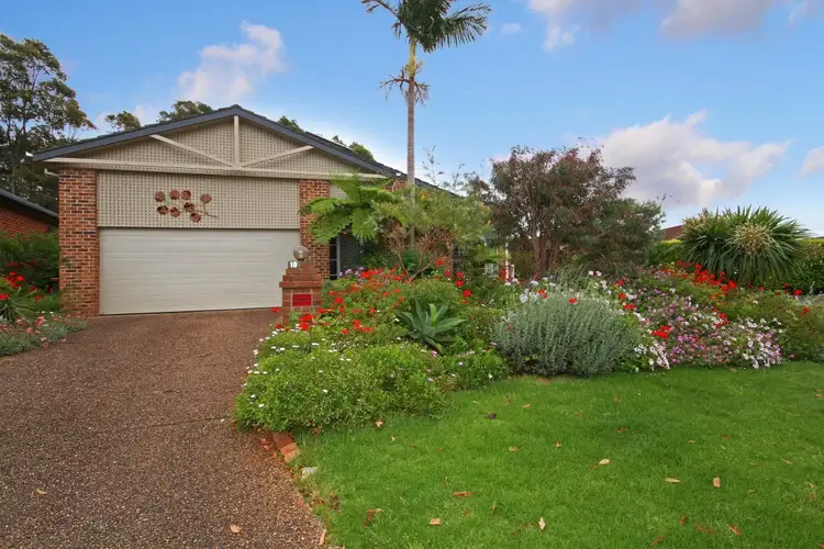 10 Thomas Mitchell Crescent, Sunshine Bay NSW 2536