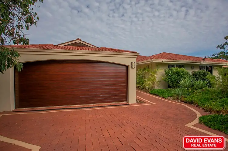 7 Awhina Place, Kallaroo WA 6025