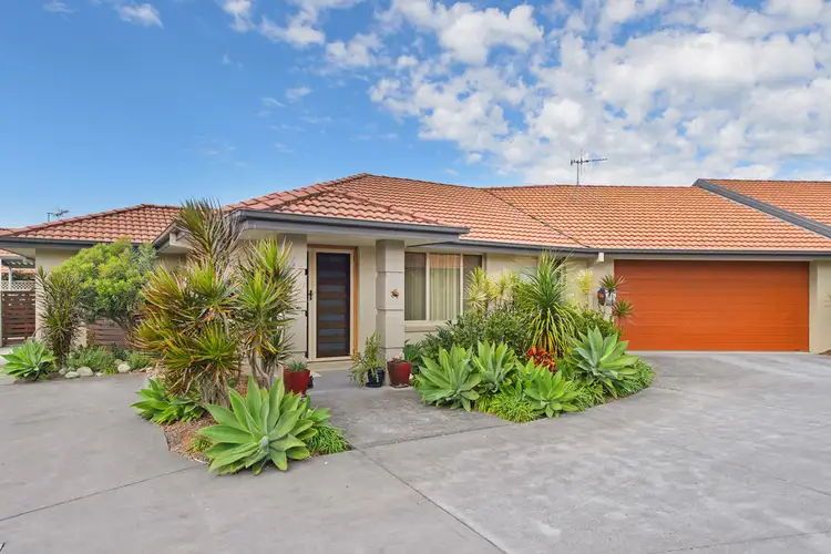 4/15 Eagle Place, Lake Cathie NSW 2445