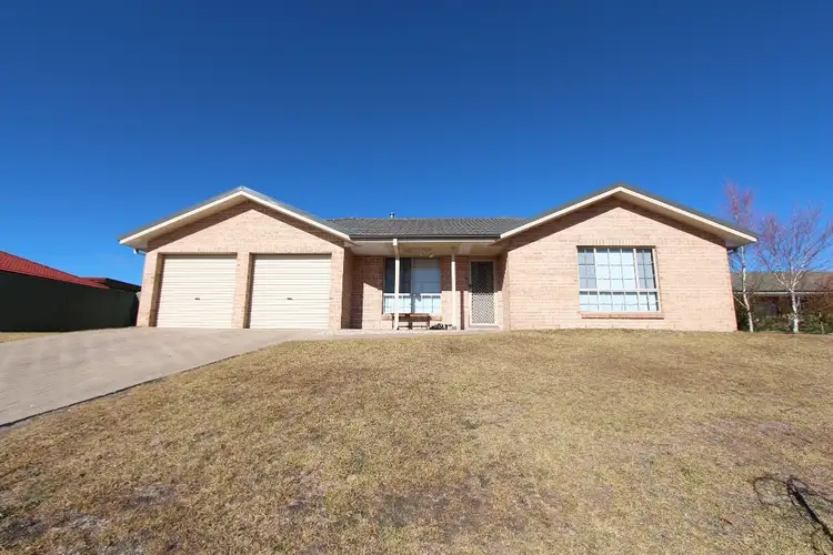 27 Sapphire Close, Kelso NSW 2795