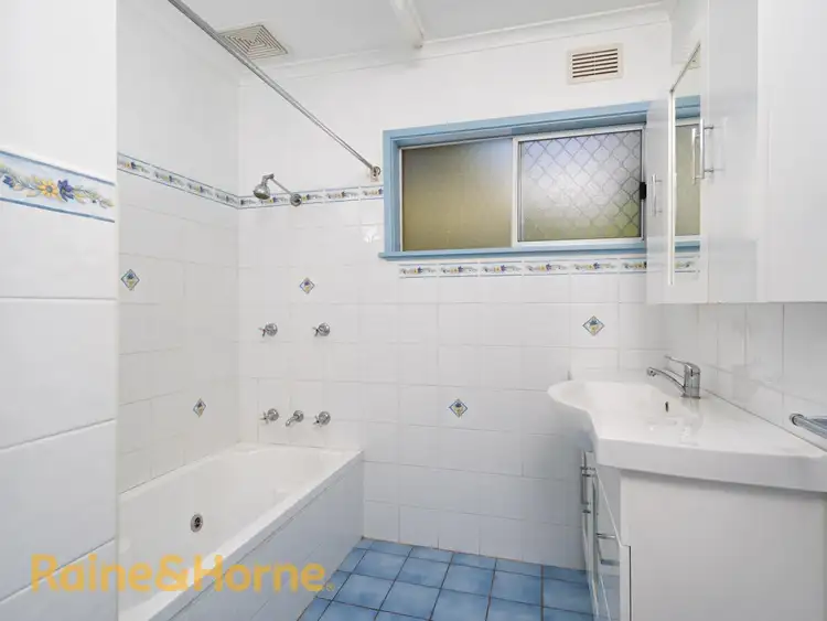 Fifth view of Homely house listing, 33 Bellevue Parade, Kooringal NSW 2650