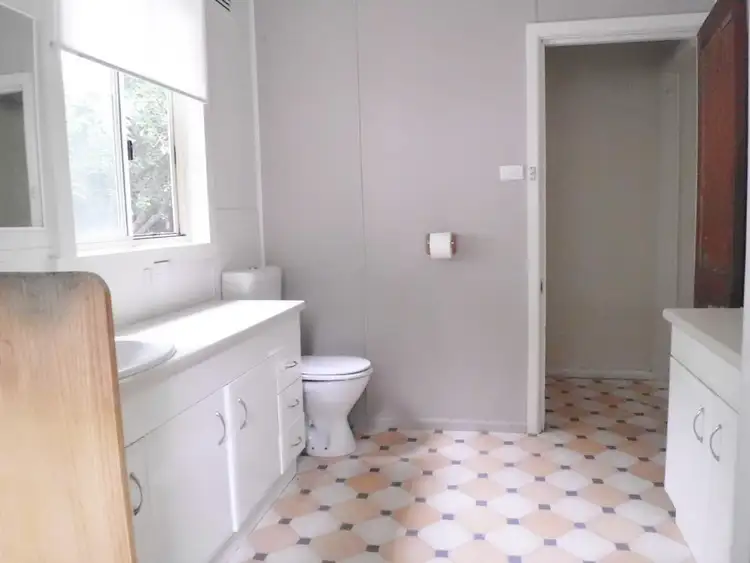 Fifth view of Homely house listing, 31 Viewhill Road, Cockatoo VIC 3781