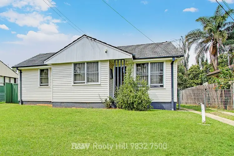 35 Feramin Avenue, Whalan NSW 2770