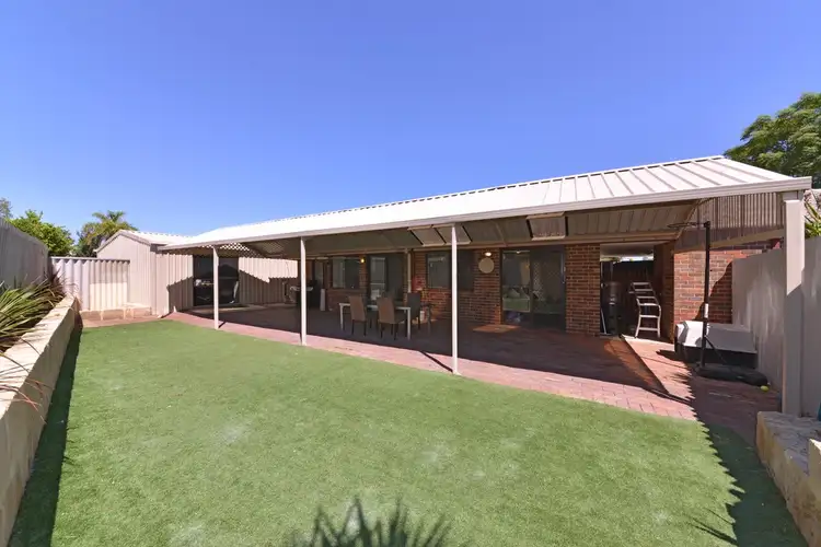 9B Marden St, Marangaroo WA 6064