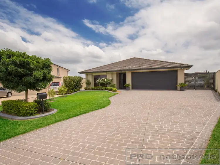 12 Drayton Crescent, Thornton NSW 2322