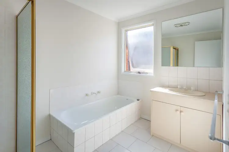 Fifth view of Homely house listing, 7 Sunny Park Close, Gisborne VIC 3437