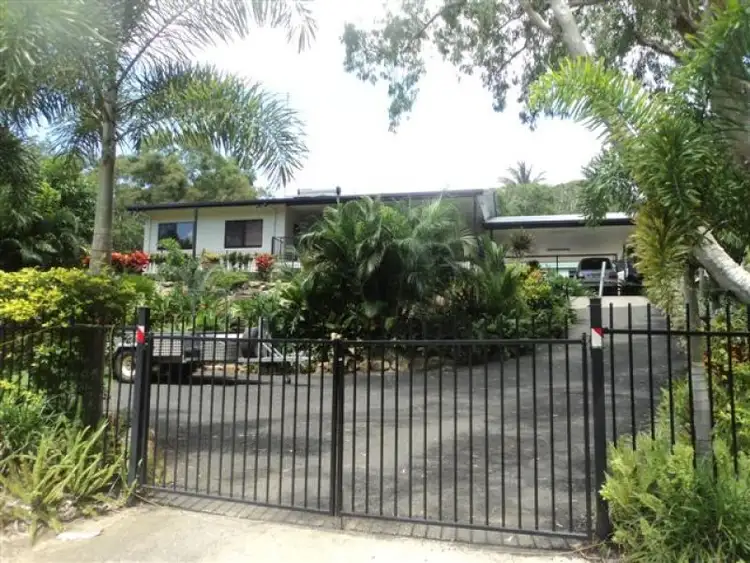 20 Pryde Street, Cooktown QLD 4895