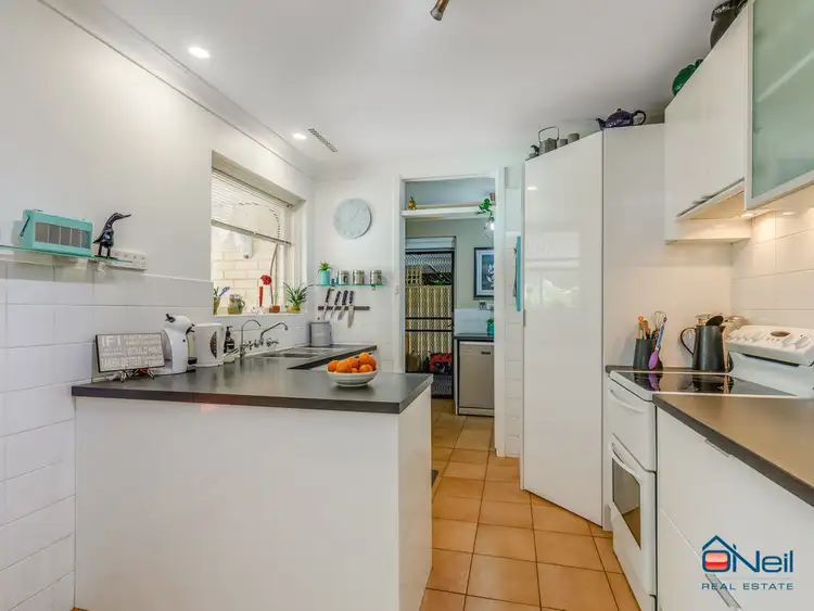 Sixth view of Homely house listing, 23 Lantana Way, Camillo WA 6111
