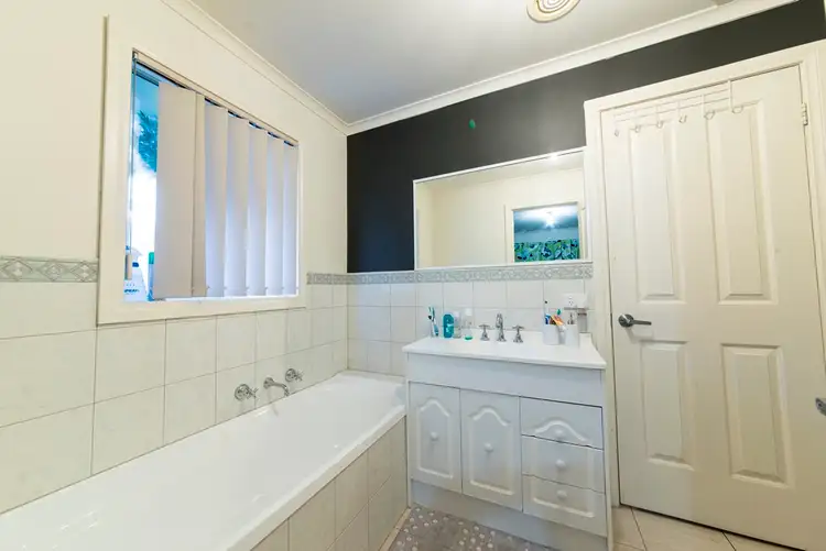 Fourth view of Homely unit listing, 2/6 Beddoe Avenue, Clayton VIC 3168