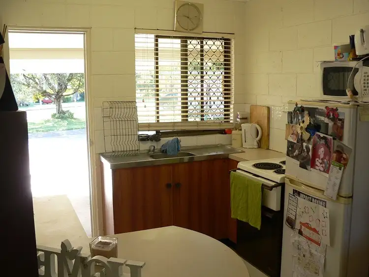 Sixth view of Homely unit listing, 3/2 Topaz Street, Cooroy QLD 4563