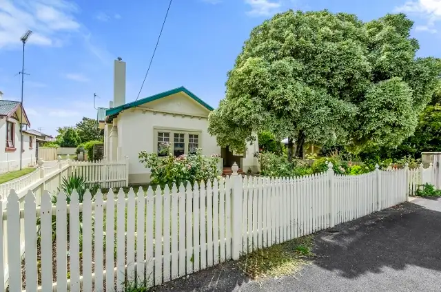 54 Bay Road, Mount Gambier SA 5290