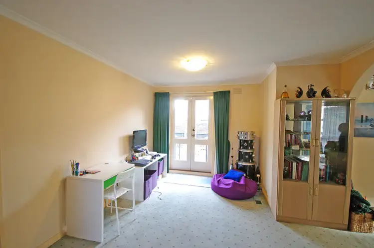 Fourth view of Homely house listing, 2 Bedford Court, Endeavour Hills VIC 3802