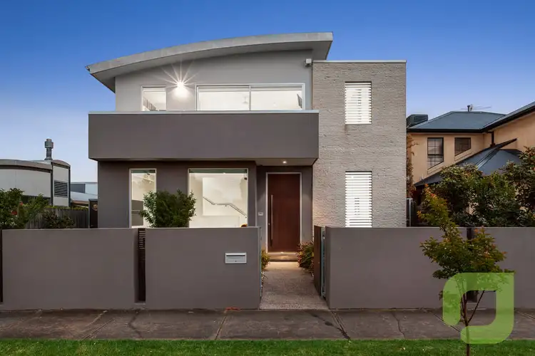241 Melbourne Road, Newport VIC 3015