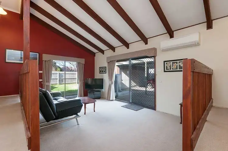 Sixth view of Homely house listing, 4 Grinstead Court, Craigieburn VIC 3064