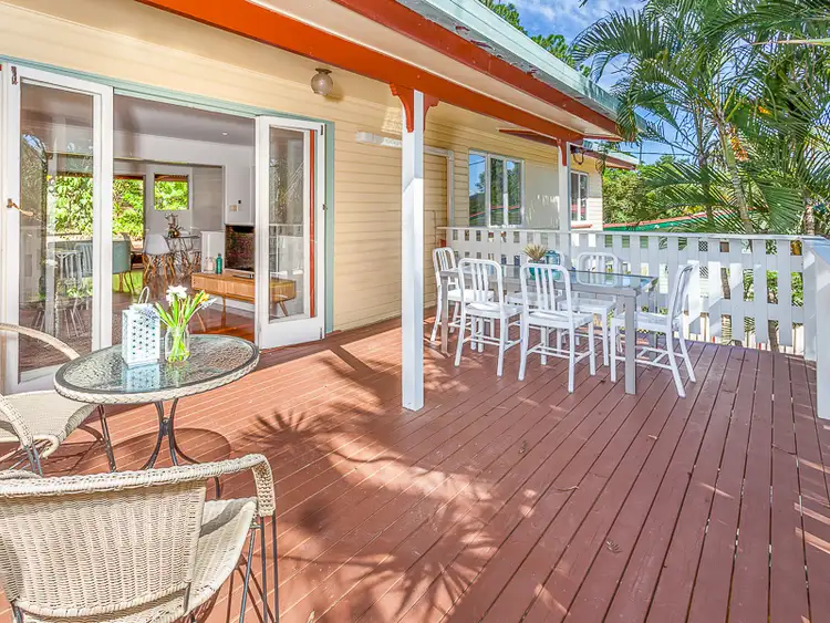 8 Wingara Grove, Ferny Hills QLD 4055