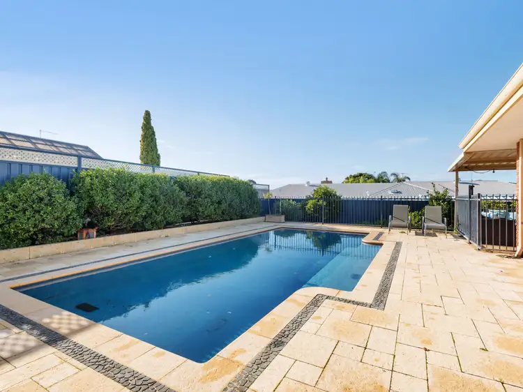 22 Westhaven Drive, Woodvale WA 6026