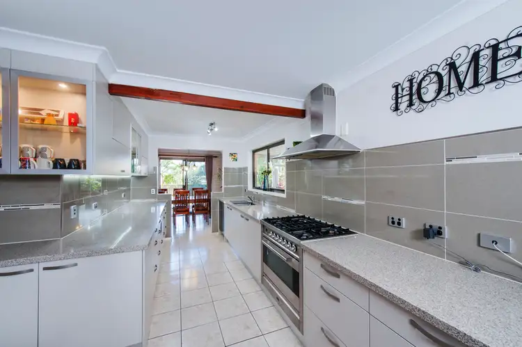 6 Stoma Court, Shailer Park QLD 4128