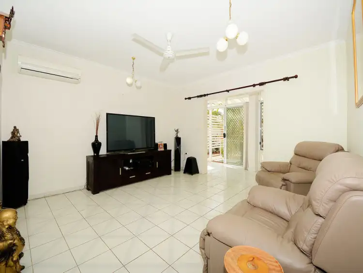 Fifth view of Homely semi-detached listing, 2/10 Hauser Crt, Marrara NT 812