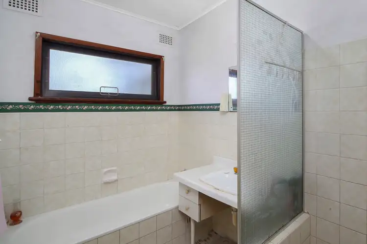 Seventh view of Homely house listing, 5 Flinders Avenue, Killarney Vale NSW 2261