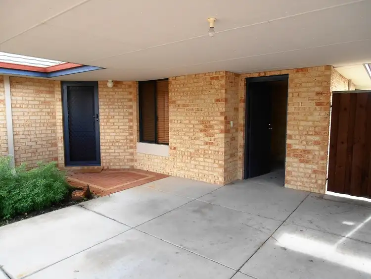 Second view of Homely house listing, 5 Clover Way, Ellenbrook WA 6069