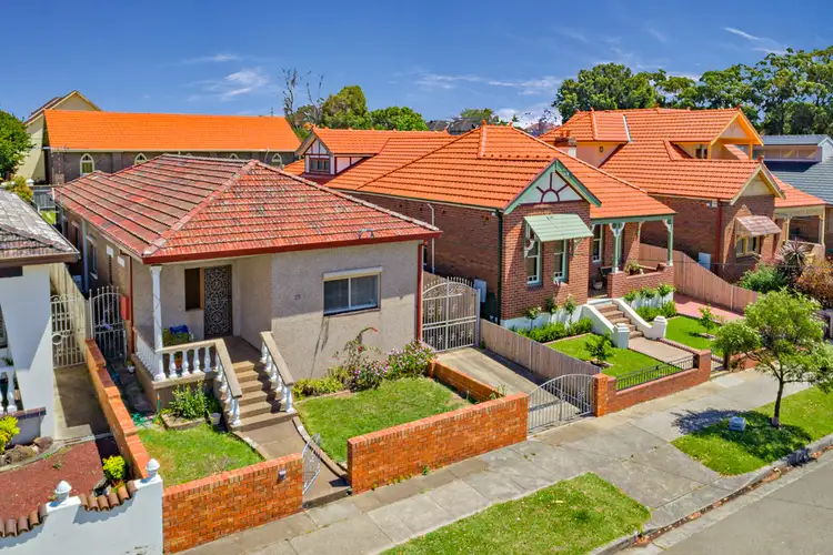 15 Waratah Street, Croydon Park NSW 2133