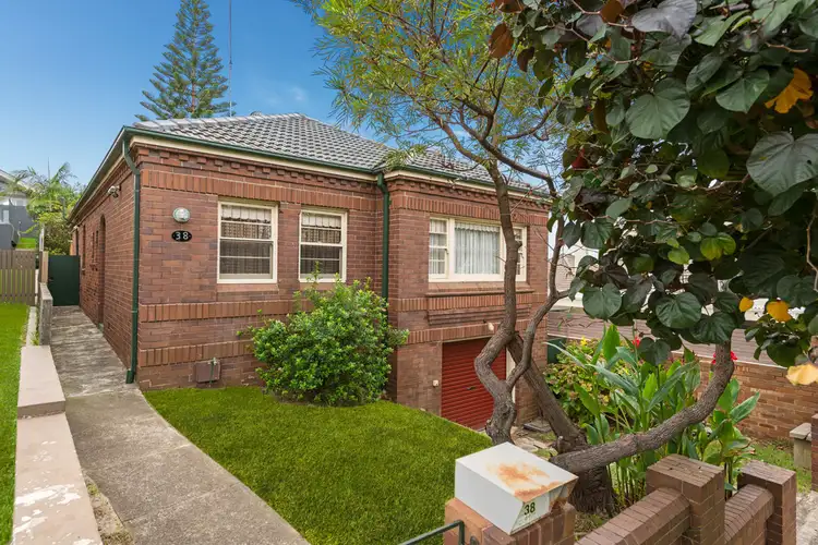 38 Edgecliffe Ave, South Coogee NSW 2034