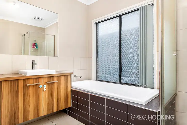 Sixth view of Homely house listing, 25 Barmera Way, Truganina VIC 3029