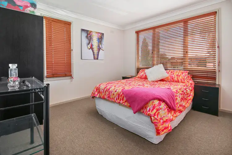 Sixth view of Homely house listing, 7 Berrigan Crescent, Macquarie Fields NSW 2564