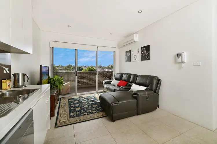 6/88 Petersham Road, Marrickville NSW 2204