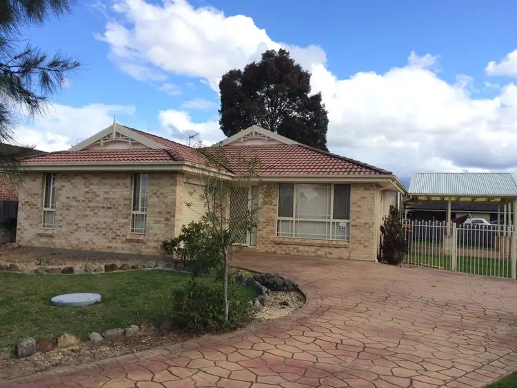 5 Hesperus Close, Nowra NSW 2541