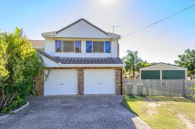 Second view of Homely house listing, 3 Carpentaria Close, Clinton QLD 4680