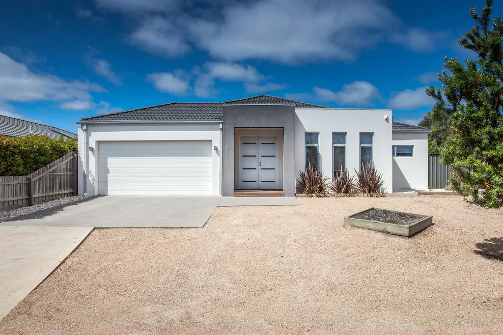 Main view of Homely house listing, 5 Colwyn Court, New Gisborne VIC 3438