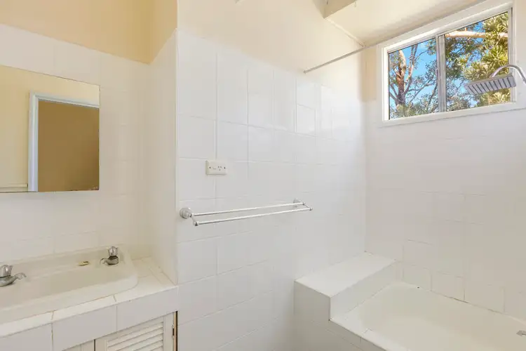 Fifth view of Homely house listing, 27 Hinemoa Avenue, Killarney Vale NSW 2261