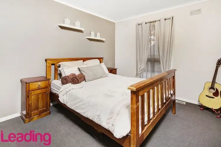 Sixth view of Homely house listing, 4 Crosbie Court, Sunbury VIC 3429