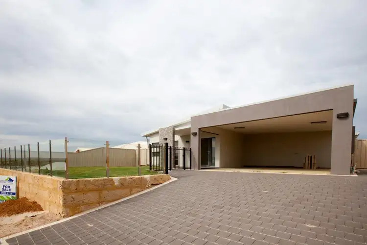 Second view of Homely house listing, 7 Lapwing Way, Wandina WA 6530