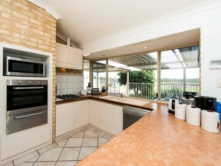 Sixth view of Homely house listing, 5 Jingella Mews, Viveash WA 6056