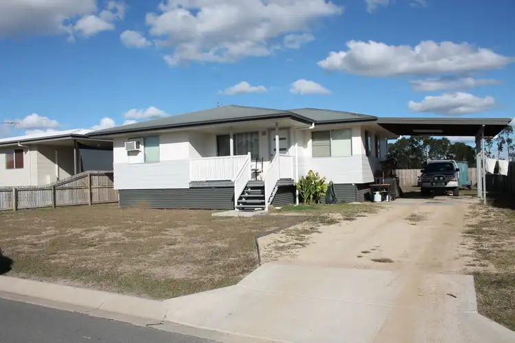 90 St Lawrence Street, Nebo QLD 4742